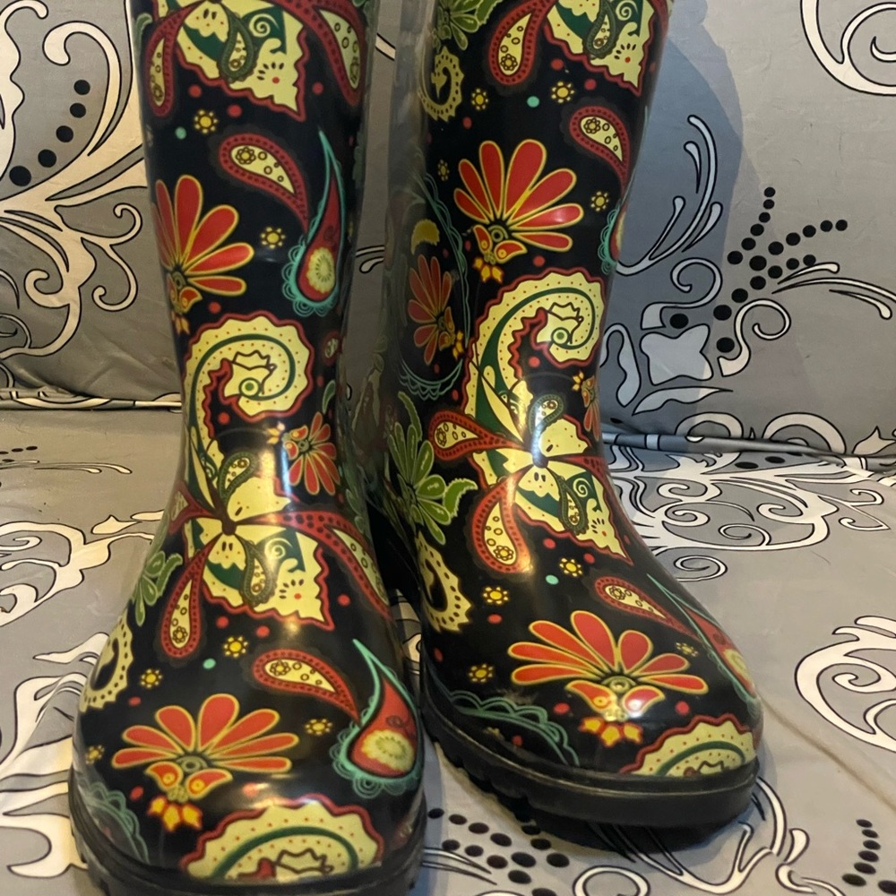 Rain boots